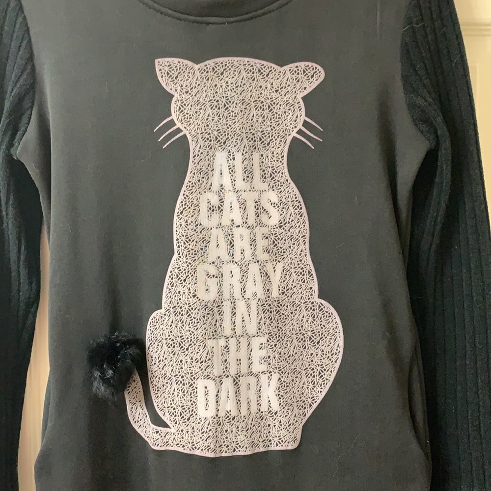🌷3 for$25🌷Gu Lin Jing Quai, US XS, Black & Grey Cat Sweatshirt Dress/Tunic - Picture 3 of 8